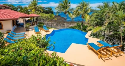 Casa de la Playa- Beachfront Home at Flamingo