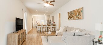 Cozy NEW Home in the Heart of Lafayette!