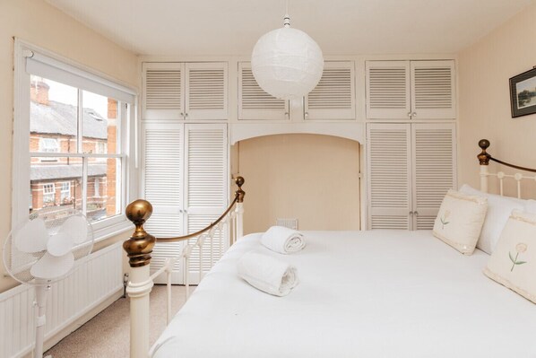 3 Schlafzimmer, Bügeleisen/Bügelbrett, kostenloses WLAN, Bettwäsche