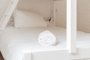 3 camere, ferro/asse da stiro, Wi-Fi gratuito, lenzuola