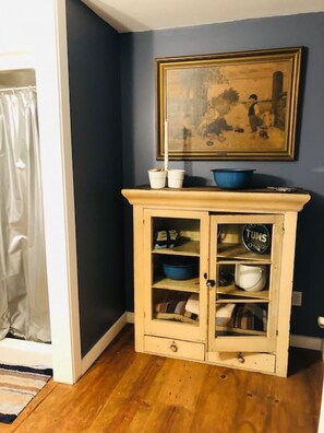 Interior - Ever After <br>Lakefront Splendor (Florence)