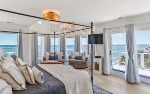 5 bedrooms, iron/ironing board, travel crib, free WiFi