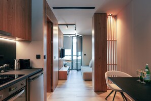 Deluxe Triple Room | Private kitchen | Electric kettle, eco-friendly cleaning products - Souda Plaza Collection (Chania)