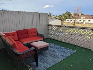 Property grounds - Cute & Cozy 2 Bed Townhouse with 2 Car Garage (Cheyenne)