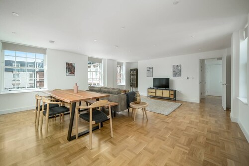 Charming apartment near Holland Park