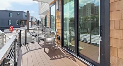 Oasis @ The Cove Riverwalk Villas