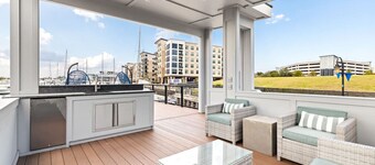 Delight @ The Cove Riverwalk Villas