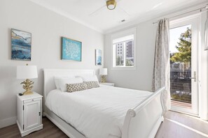 2 bedrooms, desk, iron/ironing board, free WiFi