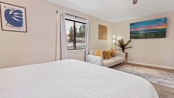 3 bedrooms, travel crib, free WiFi, bed sheets