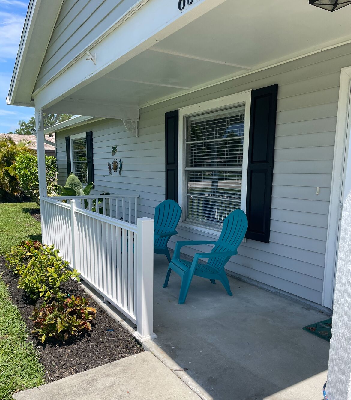 Cheerful Two Bedroom Home, Your Englewood Escape