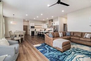 Smart TV, fireplace, video games, table tennis