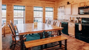 Dining - Waterfront Trailside Cabin 23B (Houghton)