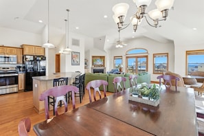 Dining - Happy Days: 2-Min Walk Beach, Pool, Hot Tub, 7BR (Southern Shores)