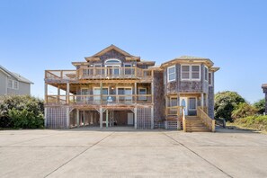 Exterior - 3045 Happy Days * 200ft to Beach (Southern Shores)