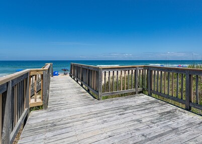 6067 The Sand Pebble *Pool *Game Rm *Dog Friendly