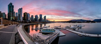 Relaxing Getaway In Water View Home, Close To Seawall