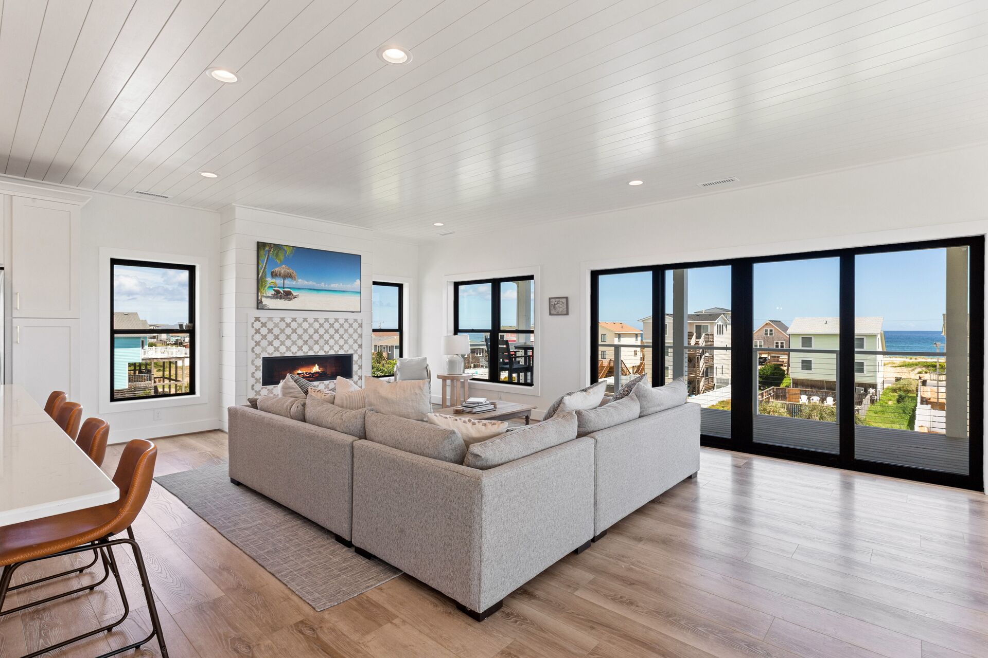 电视、壁炉、办公室