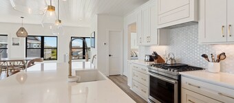 4007 Bellahaven * 2 Min Walk to Beach * Pool