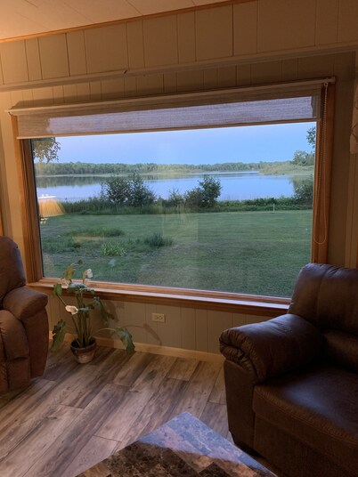 Trout Lake - Frenchman Lake 5 BR 3 BA Home, Wi-Fi, spacious & 1/2 mile to trails