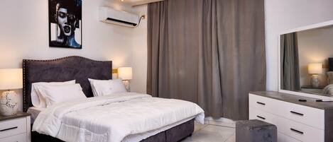 3 bedrooms, iron/ironing board, free WiFi, bed sheets