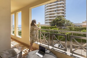 Property grounds - In noble zone, with pool - Quinta da Falésia II (Funchal)
