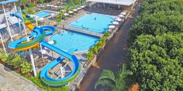 7 piscinas al aire libre