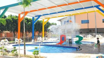 7 outdoor pools
