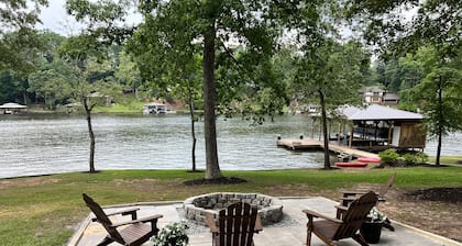 4 bedroom LAKE FRONT home on Lake Sinclair