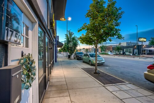 Rustic Luxe Studio - Cozy Studio/ minutes to Downtown