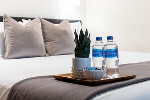 2 bedrooms, iron/ironing board, travel cot, free WiFi
