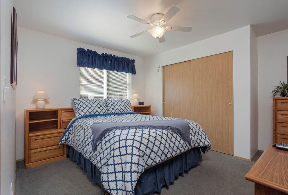 2 habitaciones, tabla de planchar con plancha y wifi gratis 