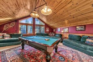 غرفة الألعاب