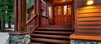 SkiView Lodge: Pool Table, Bunk Beds, 3 Suites, Near Trout Creek Rec