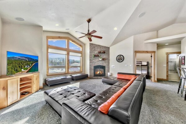 Smart TV, fireplace, DVD player