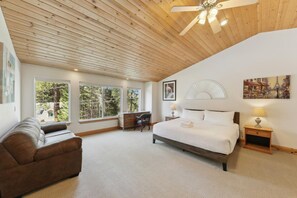 4 habitaciones, tabla de planchar con plancha y cuna de viaje 