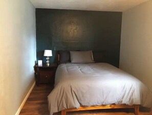 3 habitaciones, tabla de planchar con plancha y wifi 