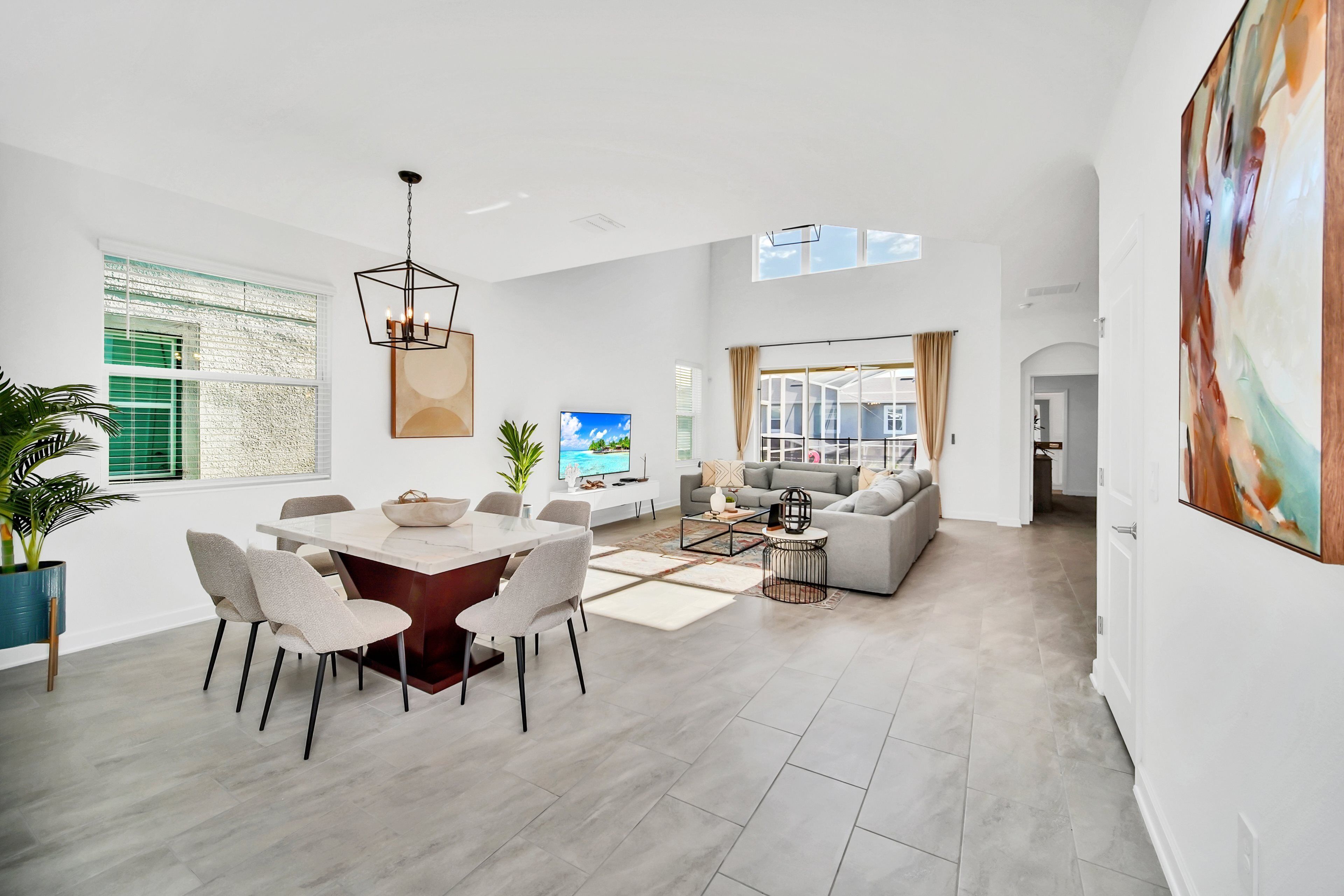 Champions Luxe - Resort & Arcade - Walking Distance to Clubhouse