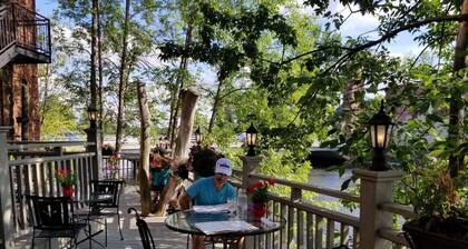 Beth's Place III-Downtown Potsdam-You'll Love It!