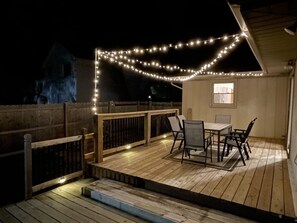 Outdoor dining - Spacious Ranch with Movie Room, Ping Pong, Putting Green, and Private Yard (Olathe)