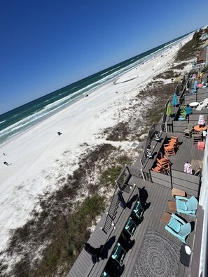 On the beach - Luxury Beachfront Westend Townhome - 4 Ensuite Bedrooms w Pool (Panama City Beach)