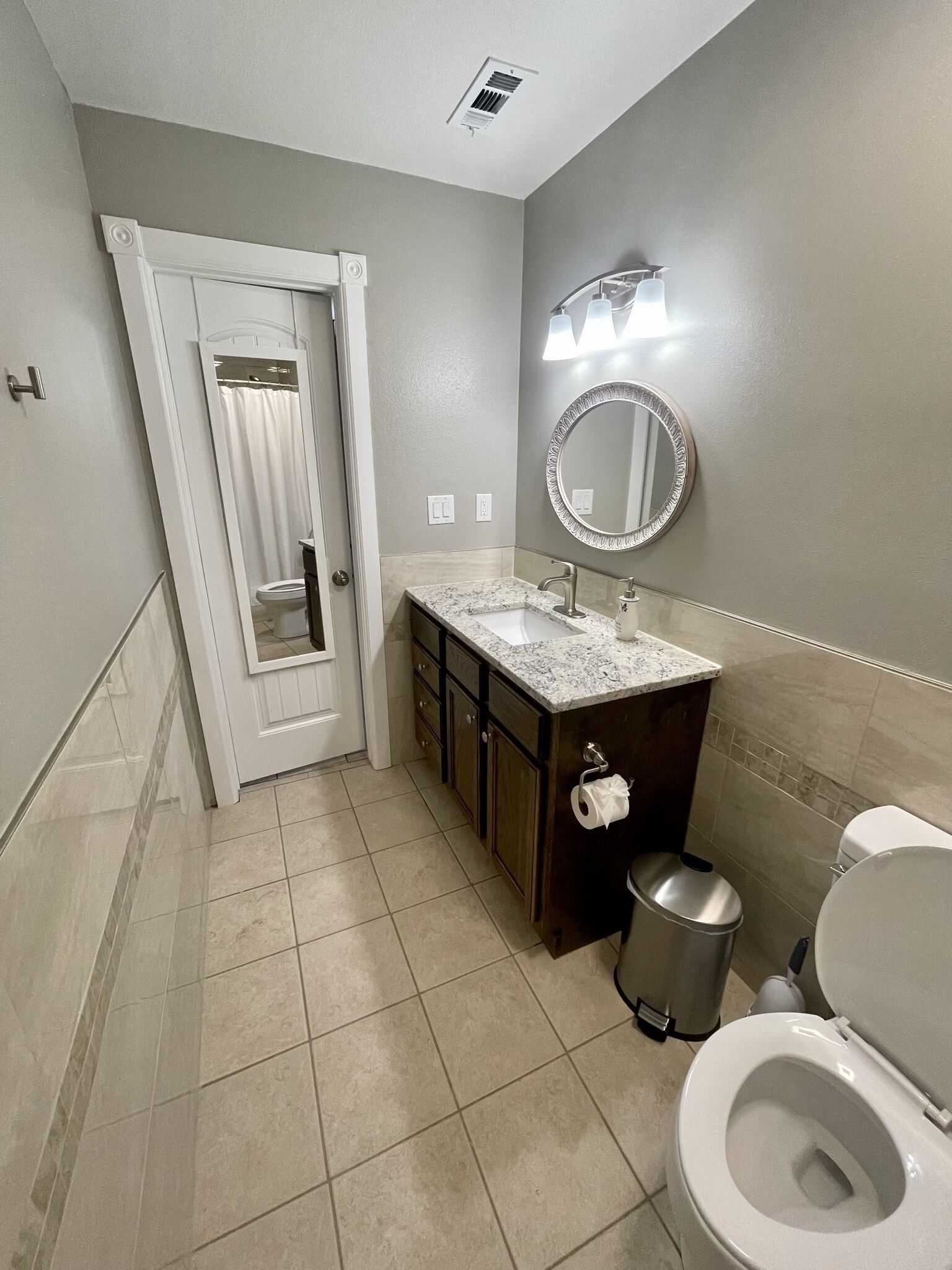 花灑/浴缸組合、提供毛巾、番梘、廁紙