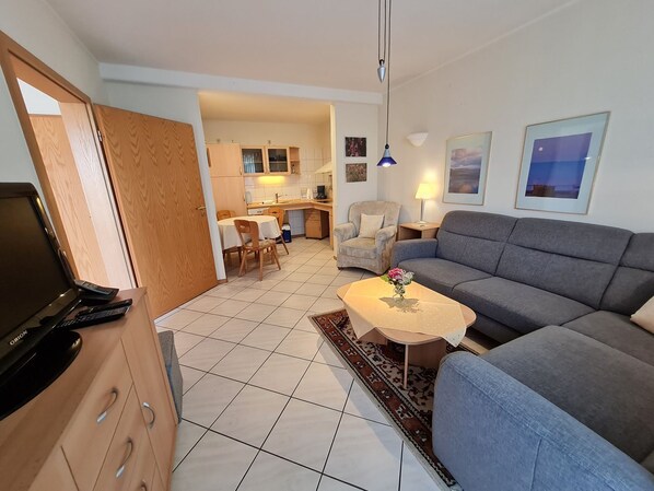 Fernseher, DVD-Player