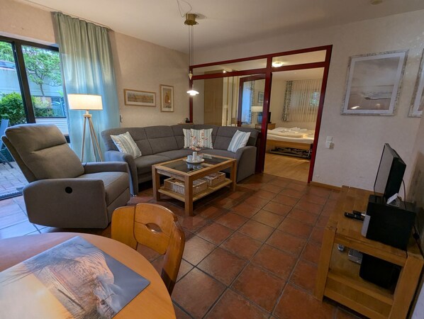 Unclassified image, 1 of 21, button - Haus Ekke Nekkepenn II, Whg. D2 - close to the beach and the harbor - Haus Ekke (Wyk auf Föhr)