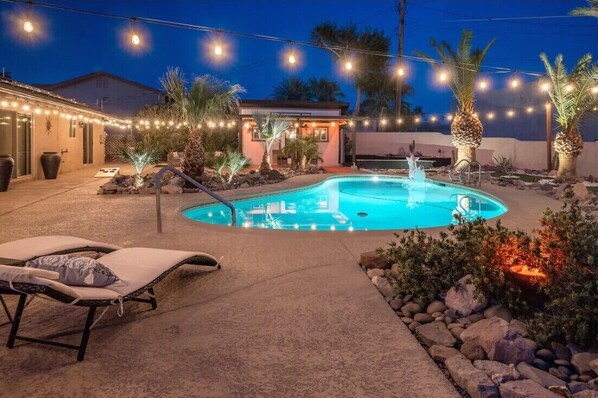 Outdoor pool - Unique 3 bdrm + Studio w/ Lake and Mountain Views (Lake Havasu City)