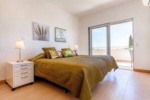 2 soverom, strykejern/-brett, wi-fi (inkludert) og sengetøy