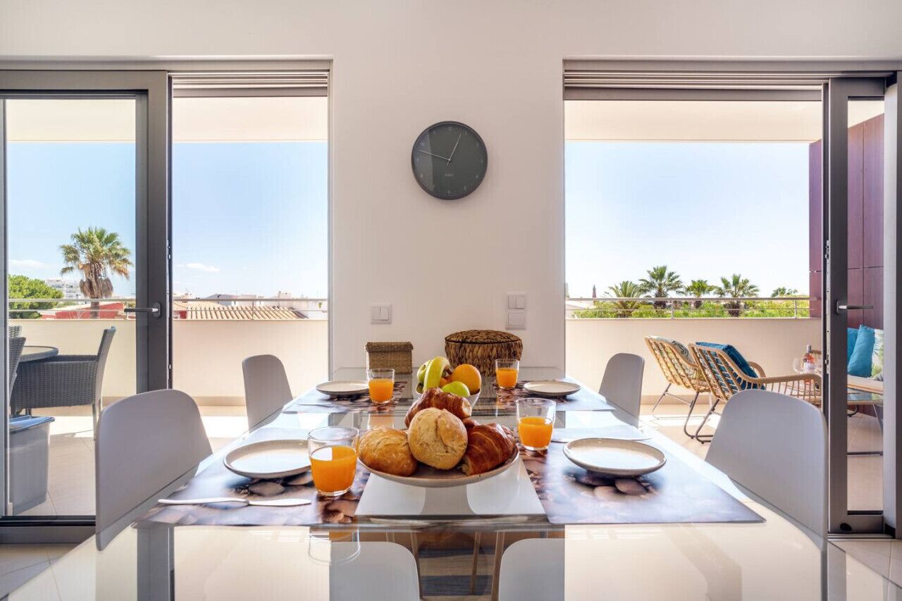 تناول الطعام