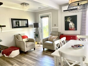 Interior - Cottage - The Retro   (Saint-Michel-de-Bellechasse)