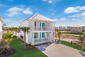 Exterior - Luxury 5 King Bedroom Beach House - All King Beds - Boardwalk to the Beach (Port St. Joe)
