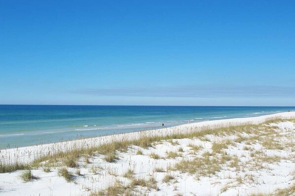 Beach nearby, sun-loungers, beach towels