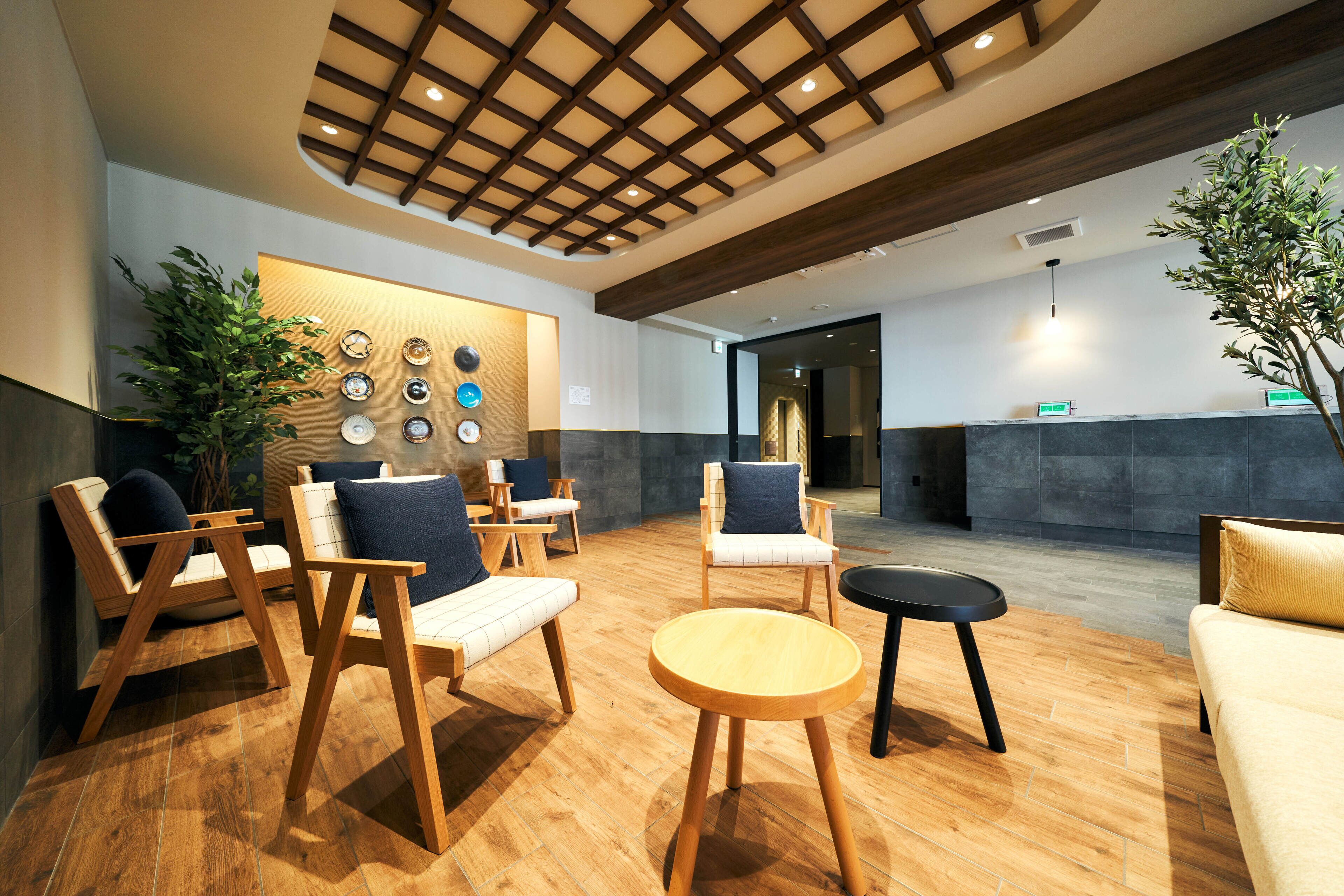 Coin salon dans le hall